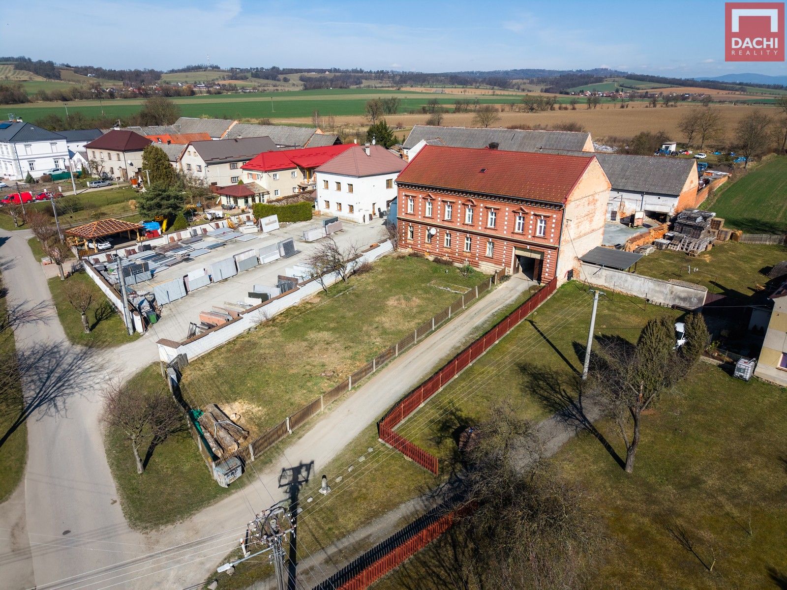 Prodej domu 450 m² - foto 1