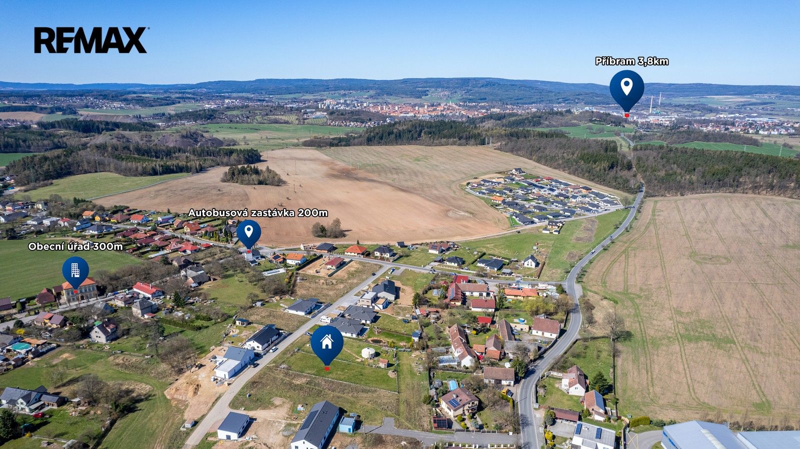 Prodej pozemku 1205 m² - foto 1