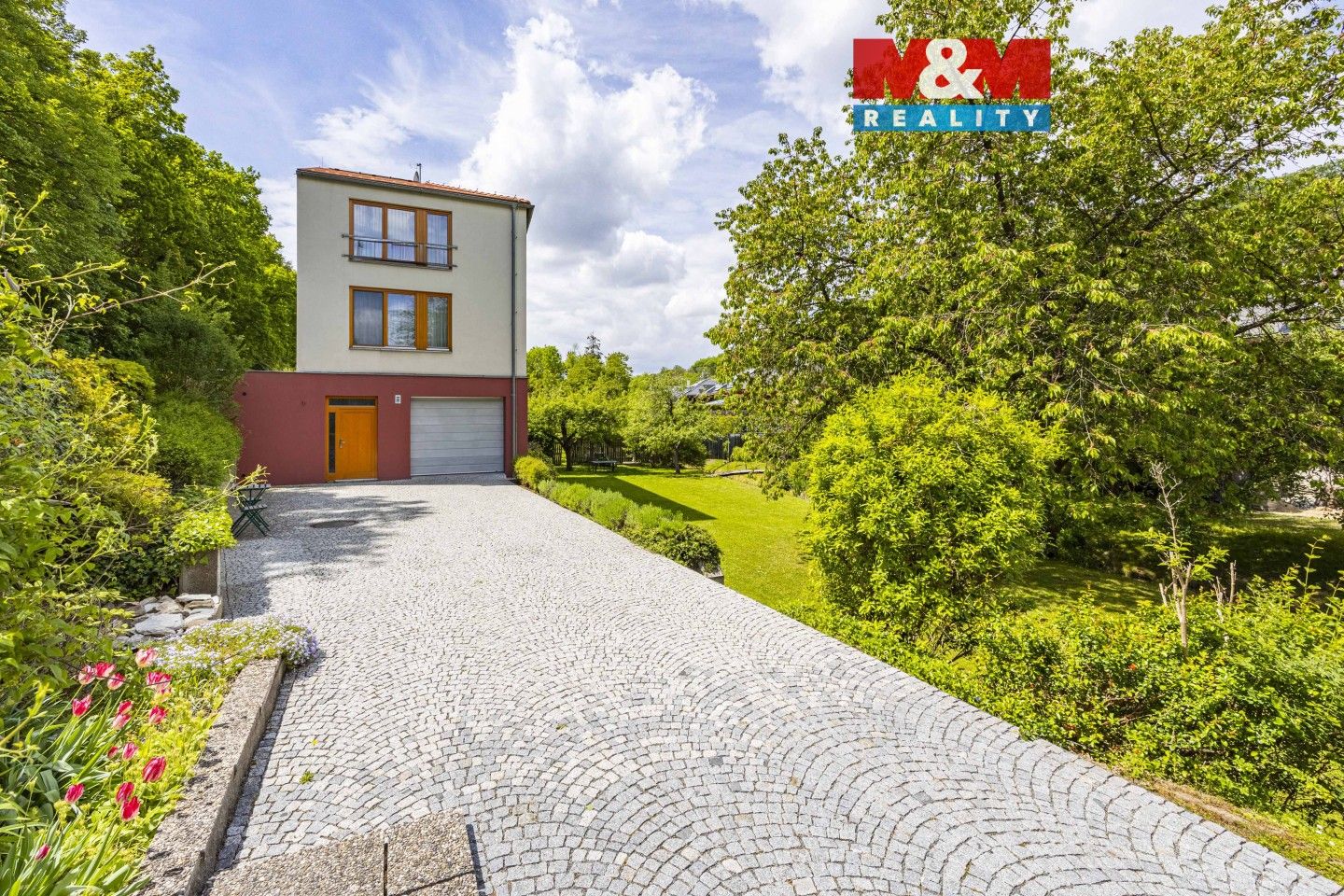 Prodej domu 230 m² - foto 1