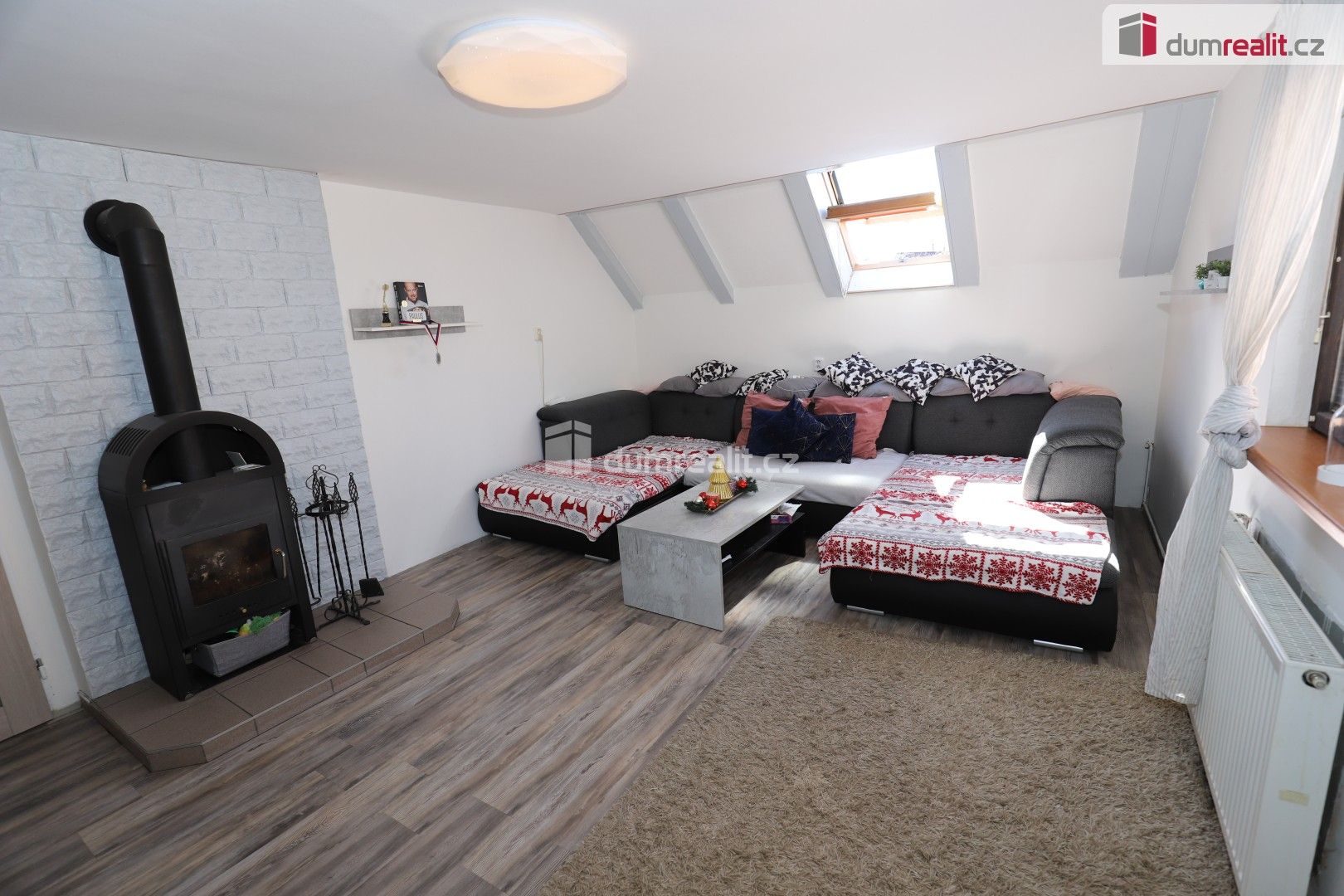 Prodej komerčního prostoru 330 m² - foto 2