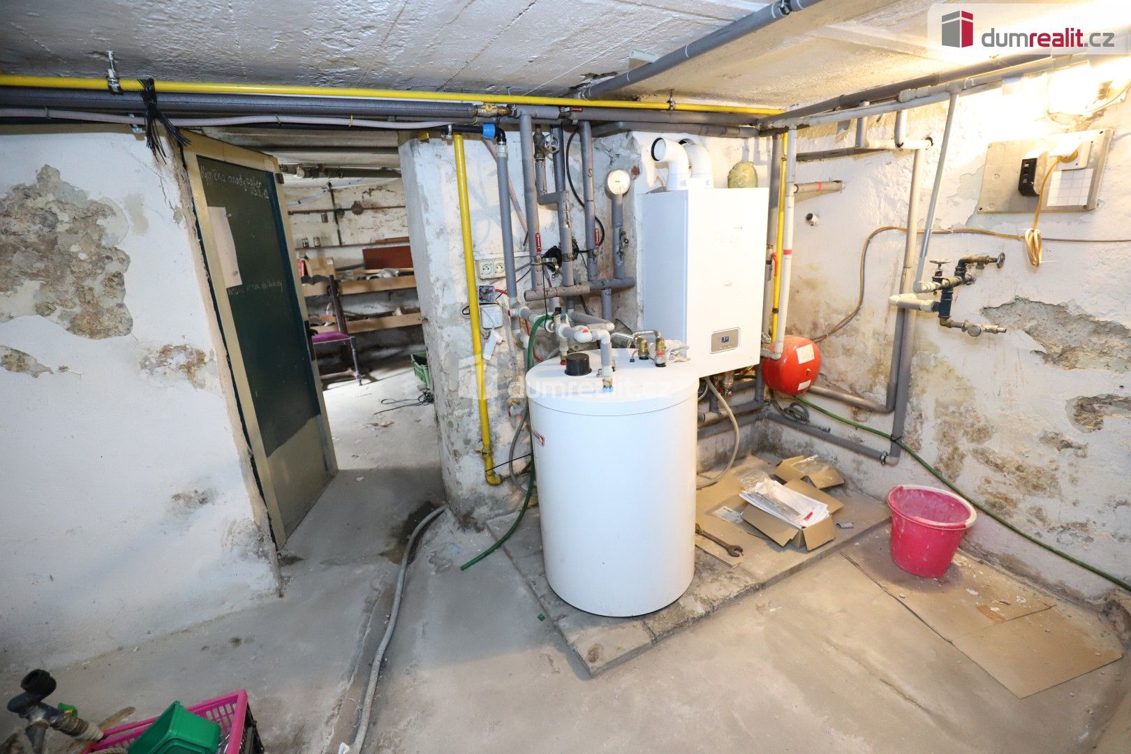 Prodej komerčního prostoru 330 m² - foto 23