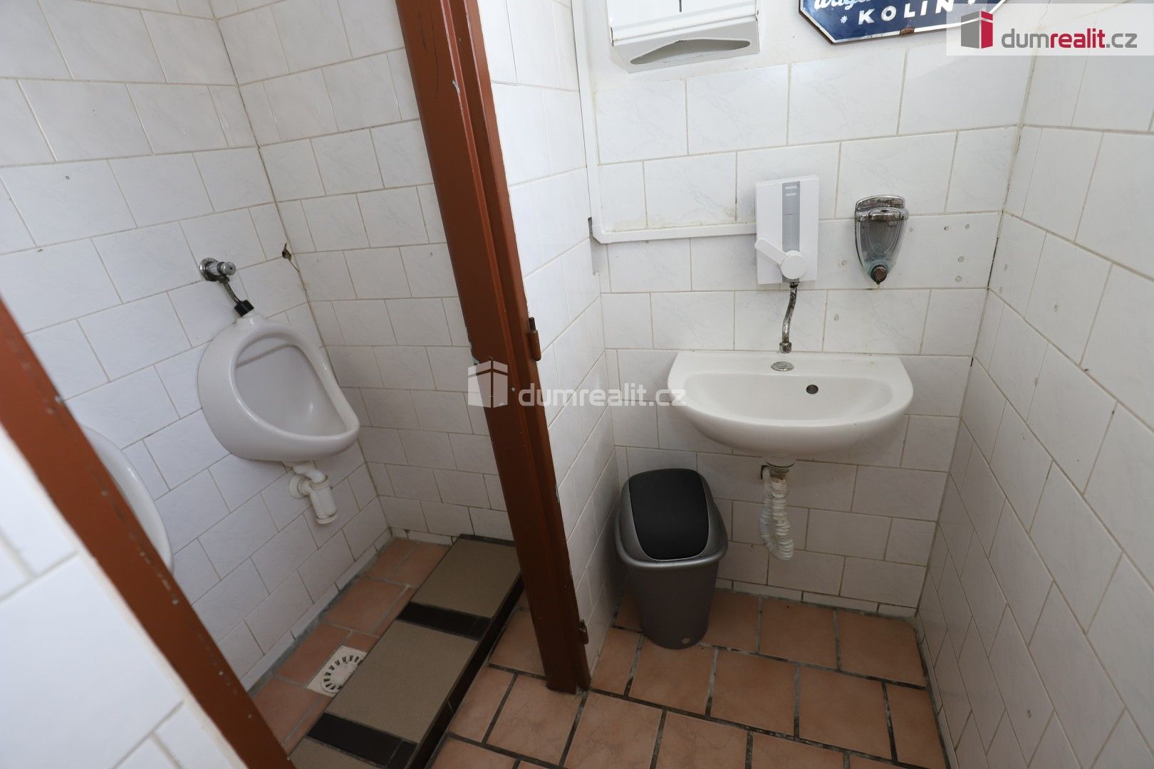 Prodej komerčního prostoru 330 m² - foto 30