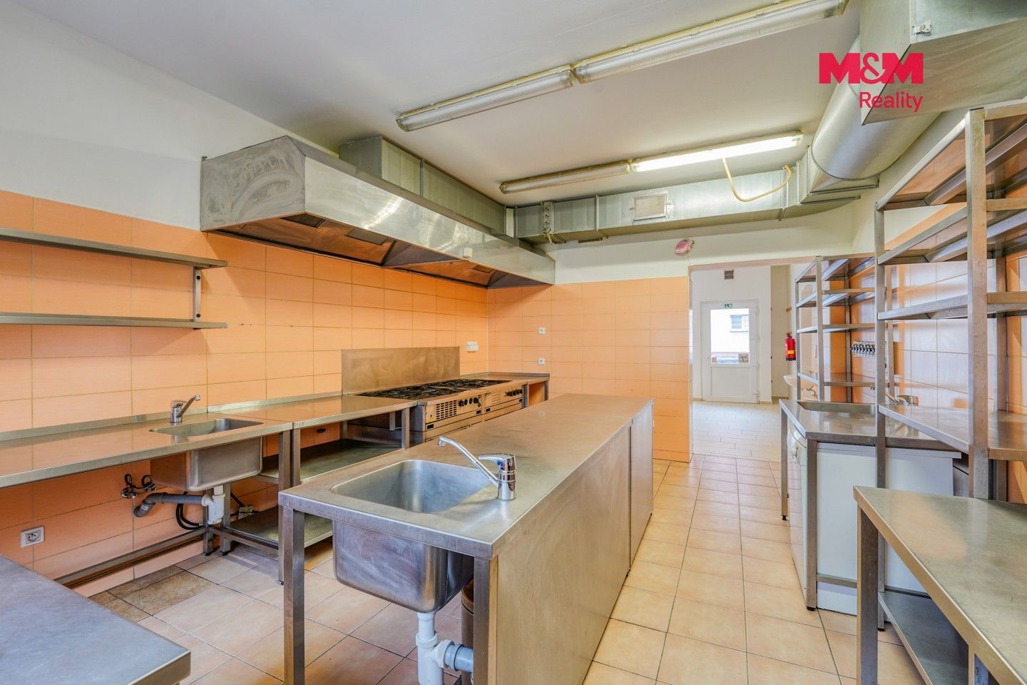 Pronájem komerčního prostoru 65 m² - foto 4