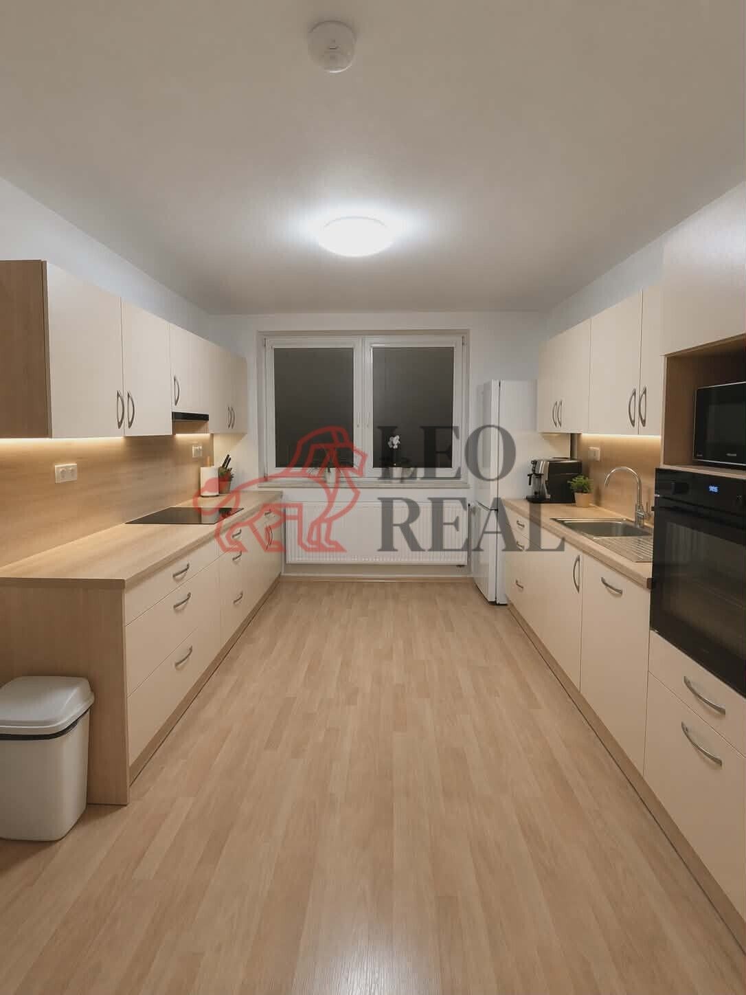 Pronájem bytu 3+1 73 m² - foto 1
