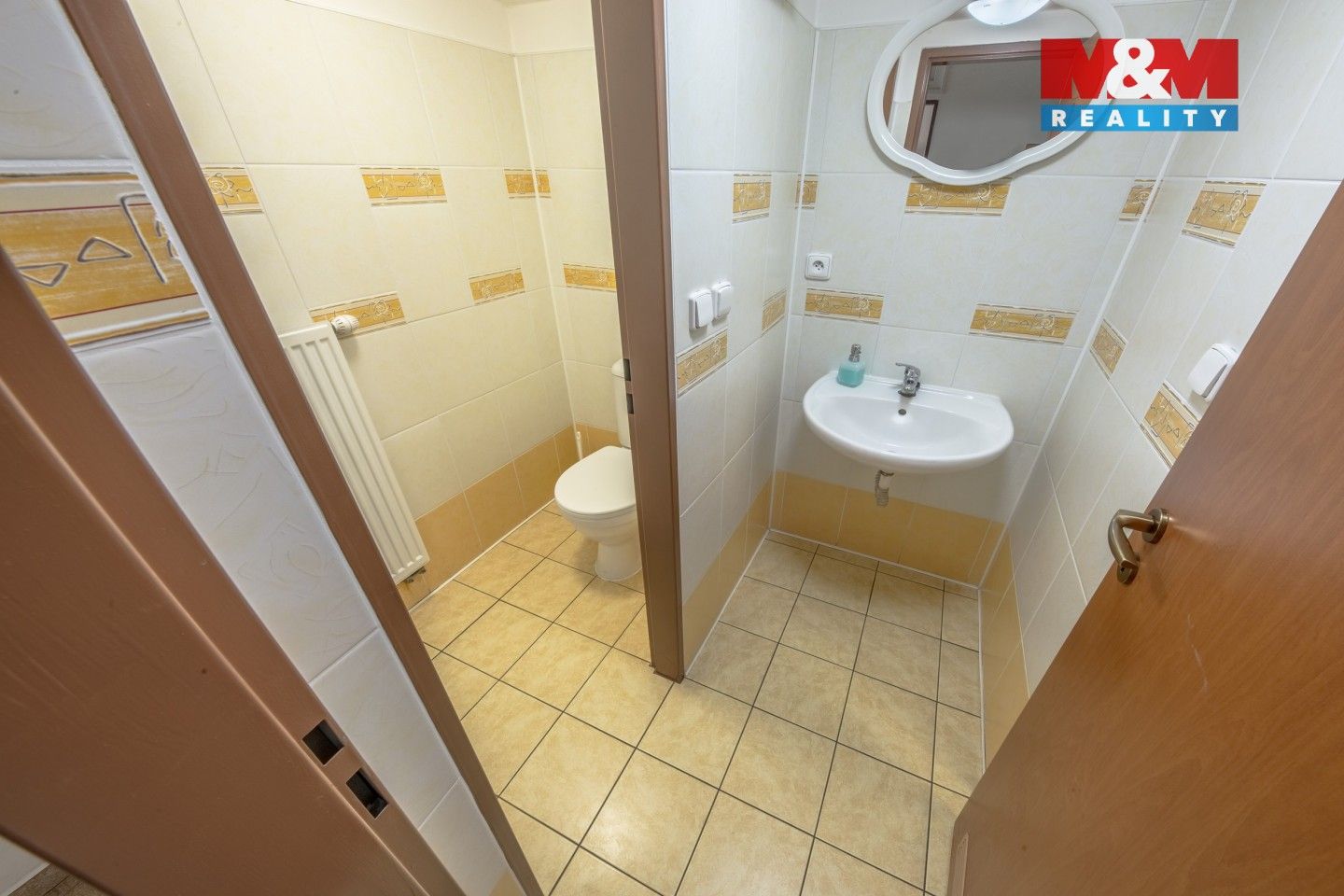 Prodej komerčního prostoru 1182 m² - foto 12