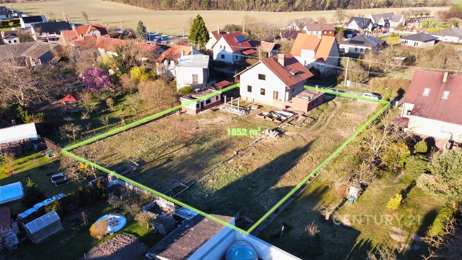 Prodej pozemku 1852 m² - foto 1