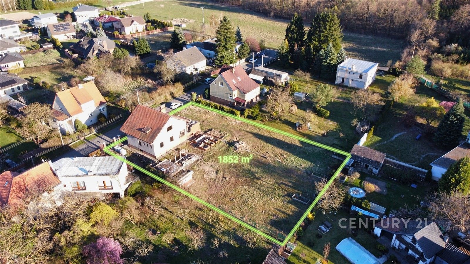 Prodej pozemku 1852 m² - foto 2
