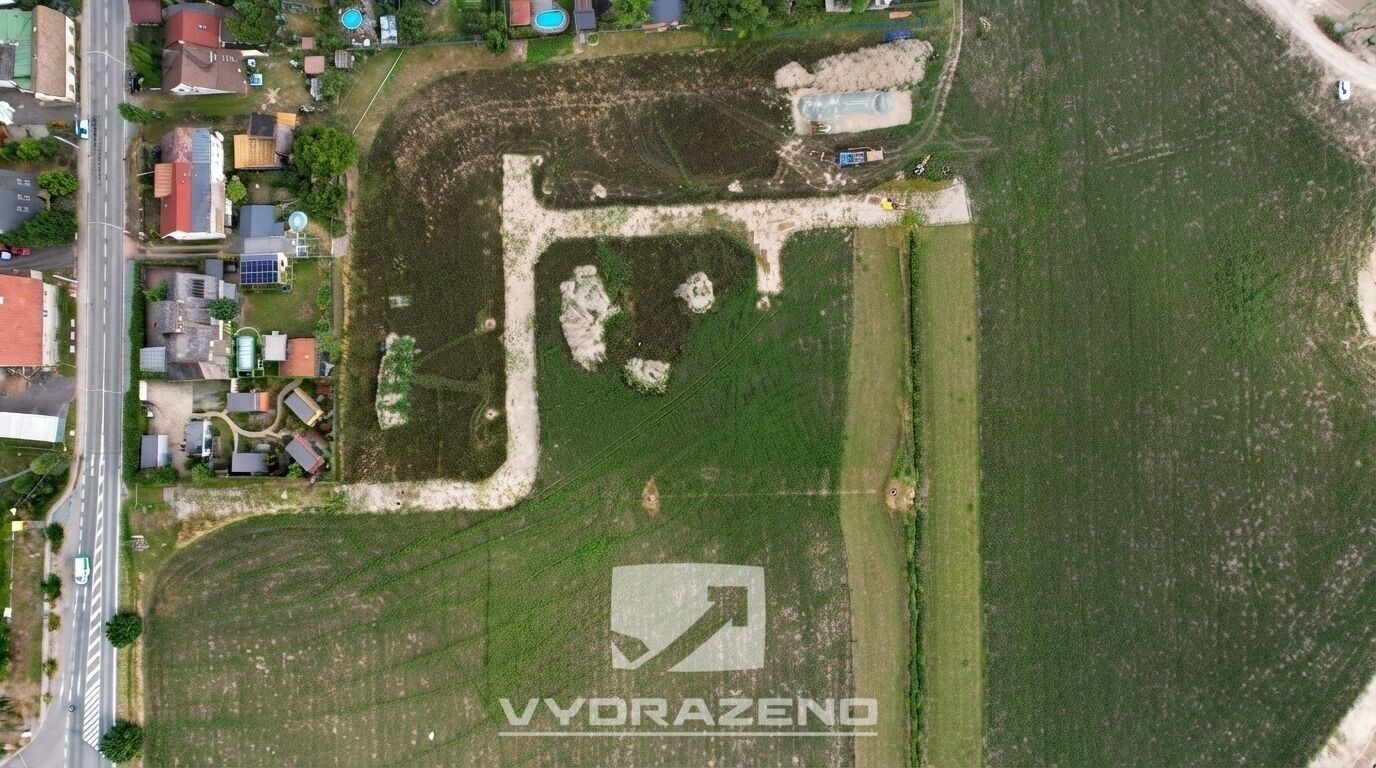 Prodej pozemku 1012 m² - foto 2
