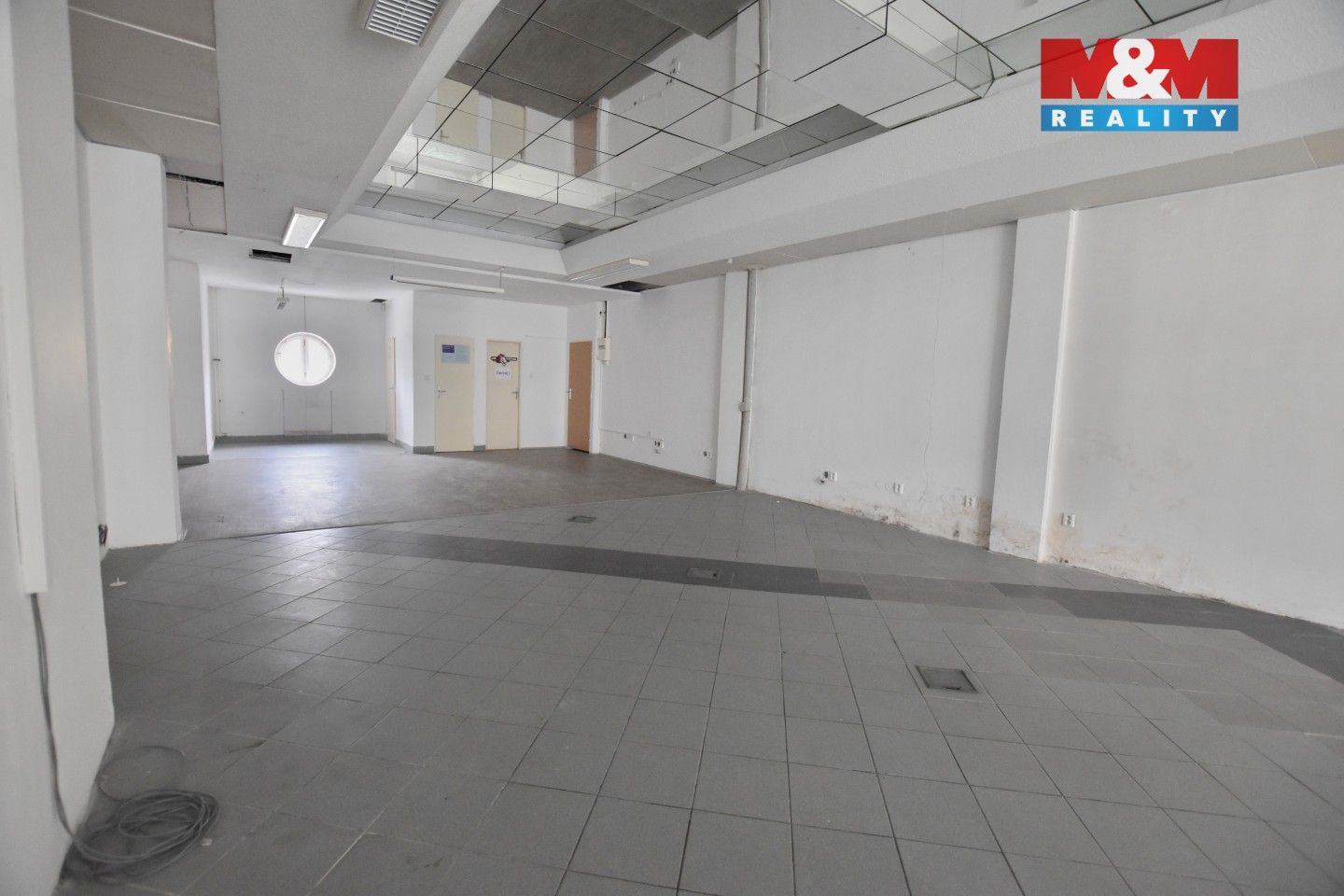 Pronájem komerčního prostoru 155 m² - foto 2