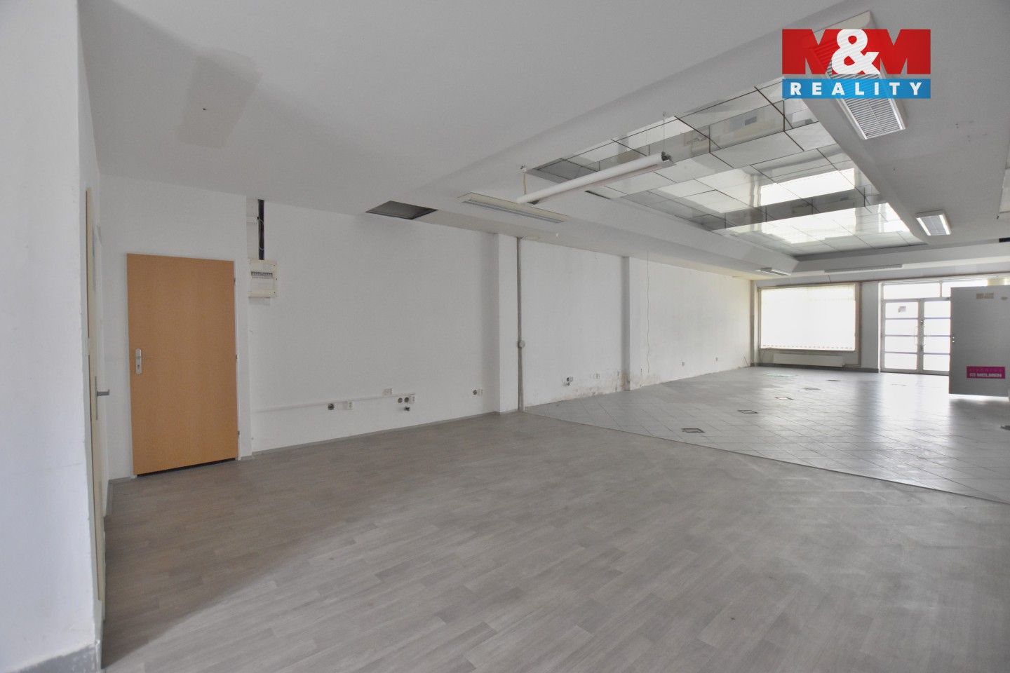 Pronájem komerčního prostoru 155 m² - foto 4