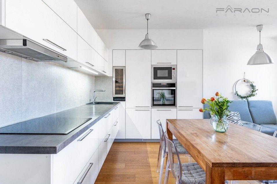 Prodej bytu 3+kk 79 m² - foto 1