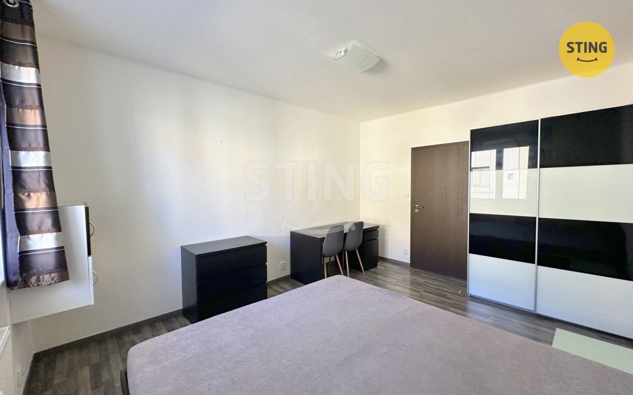 Pronájem bytu 2+kk 73 m² - foto 6
