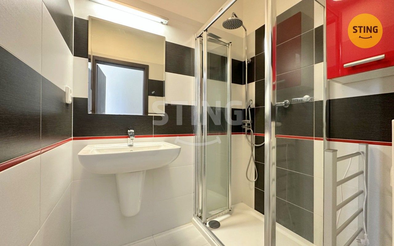 Pronájem bytu 2+kk 73 m² - foto 8
