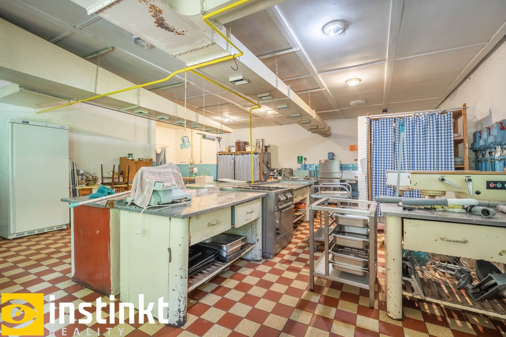 Prodej nemovitosti 27329 m² - foto 12