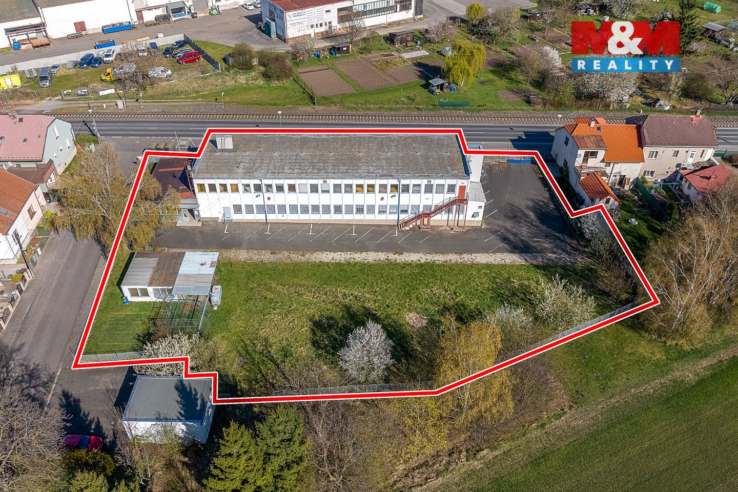 Prodej komerčního prostoru 900 m² - foto 4
