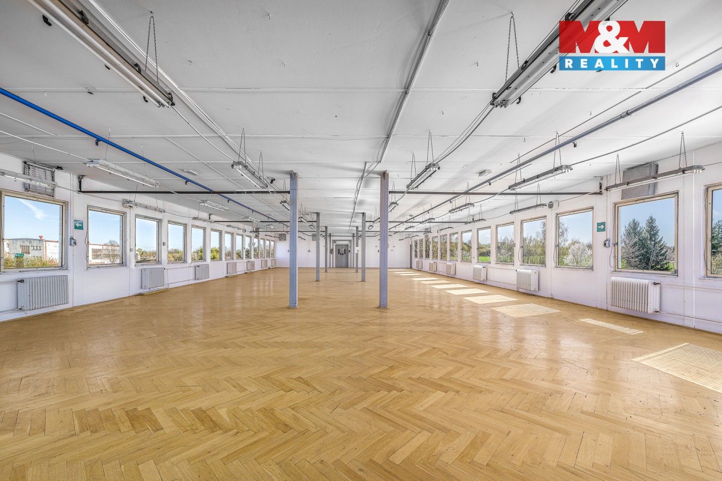 Prodej komerčního prostoru 900 m² - foto 6