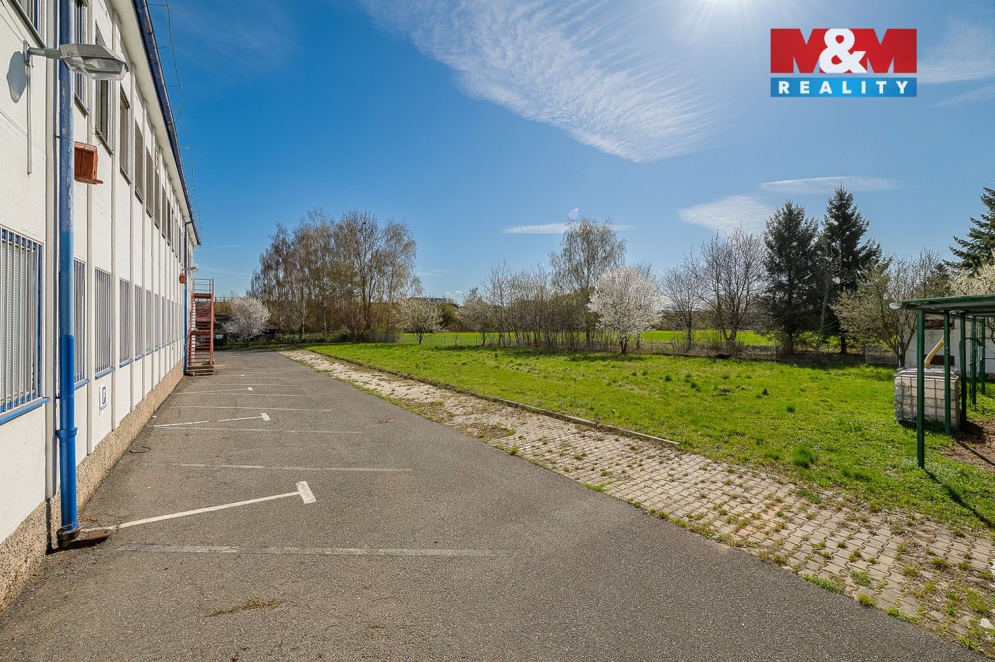 Prodej komerčního prostoru 900 m² - foto 19