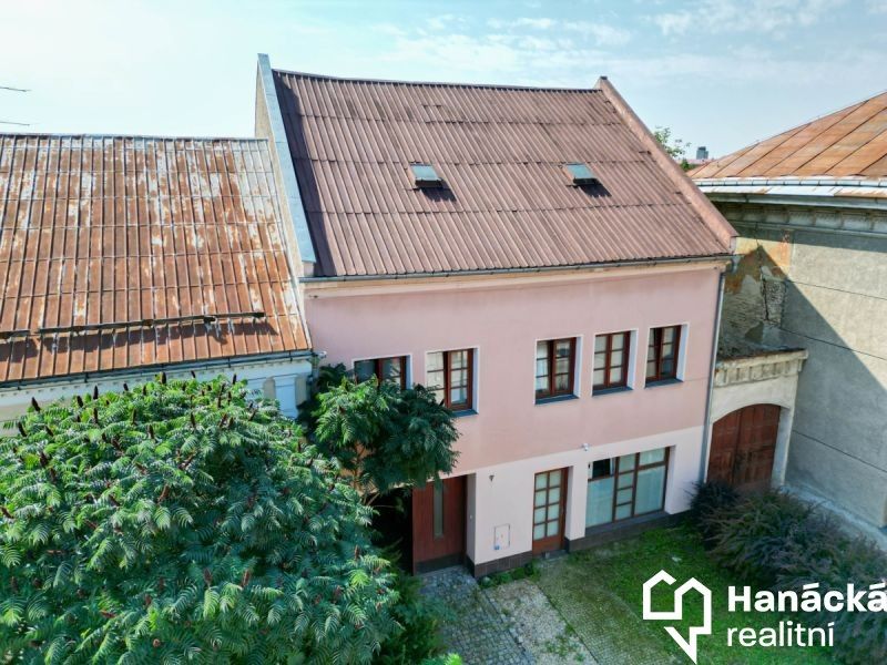 Prodej komerčního prostoru 300 m² - foto 2