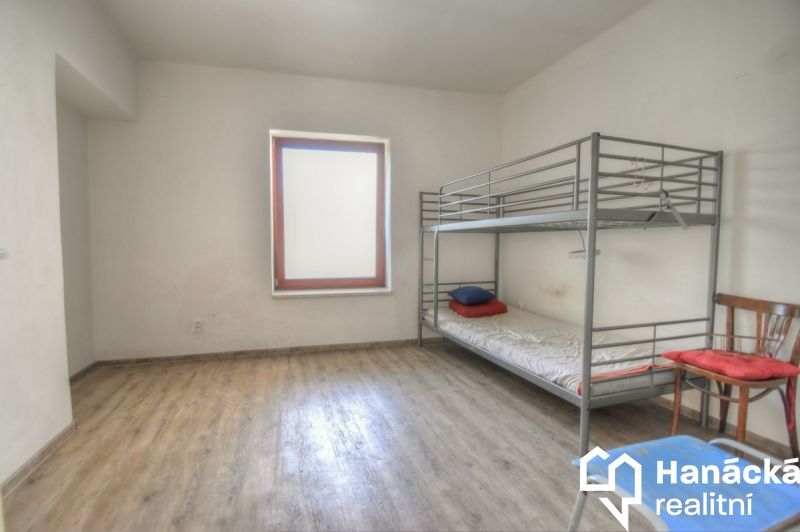 Prodej komerčního prostoru 300 m² - foto 10