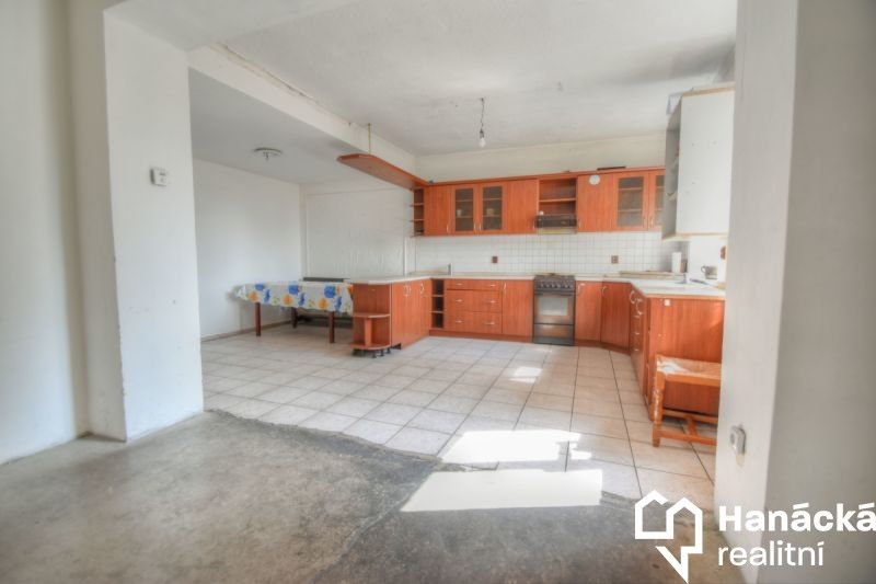 Prodej komerčního prostoru 300 m² - foto 13