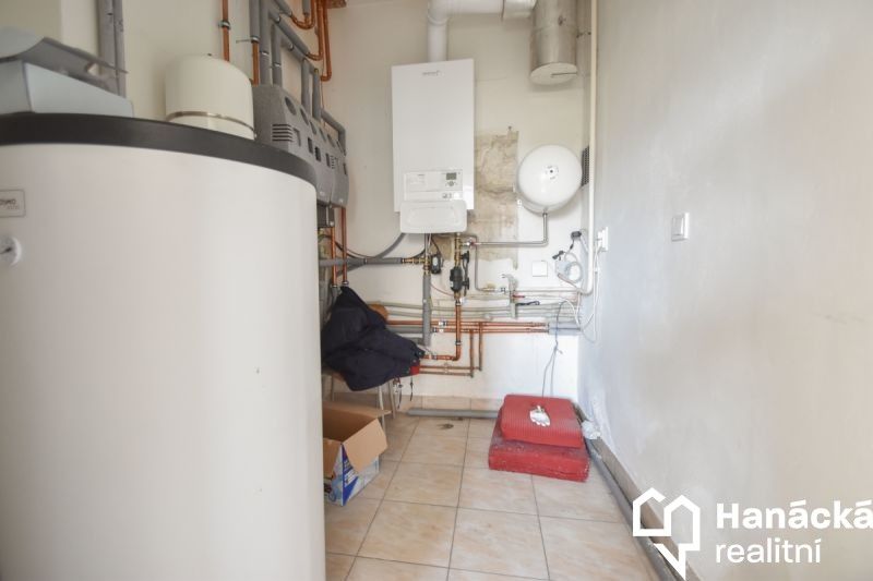 Prodej komerčního prostoru 300 m² - foto 17