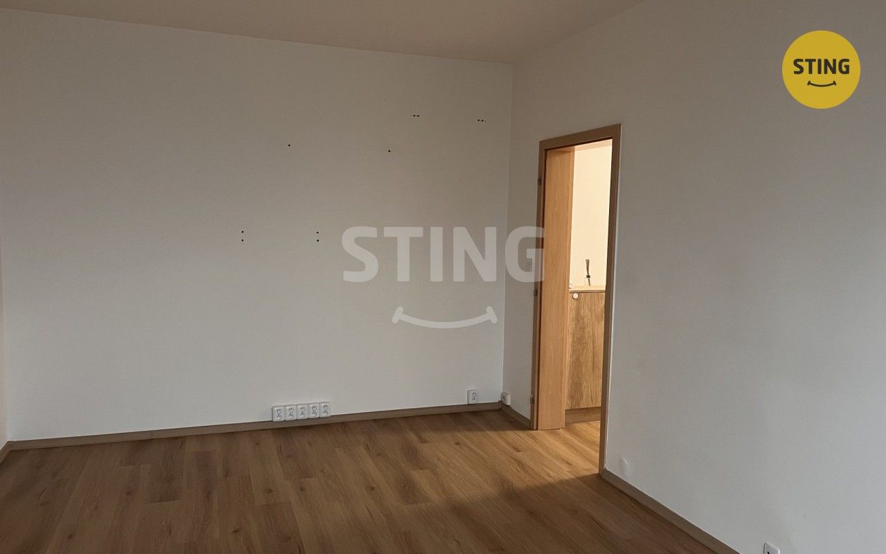 Pronájem bytu 3+1 65 m² - foto 6