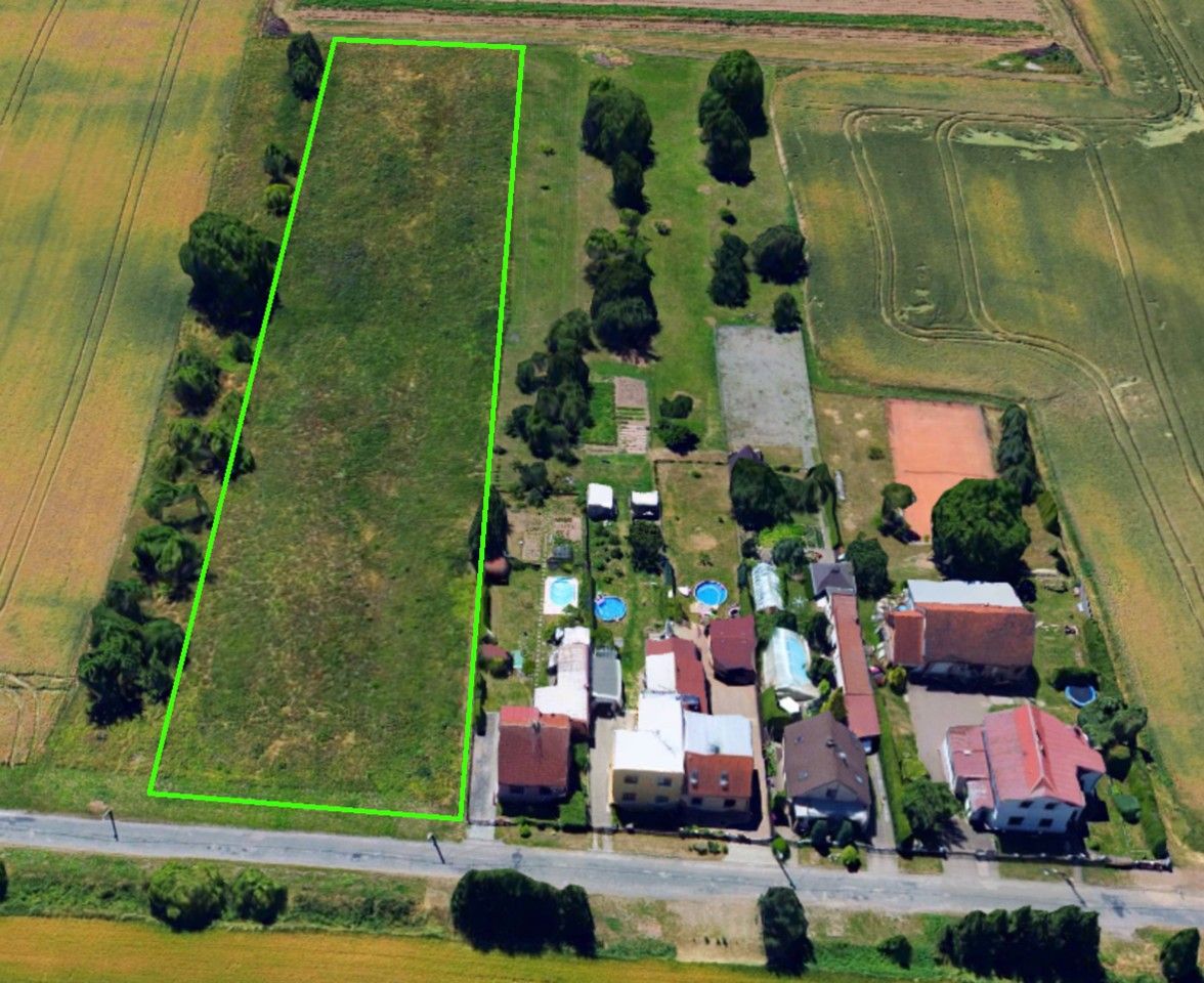 Pronájem pozemku 384 m² - foto 1