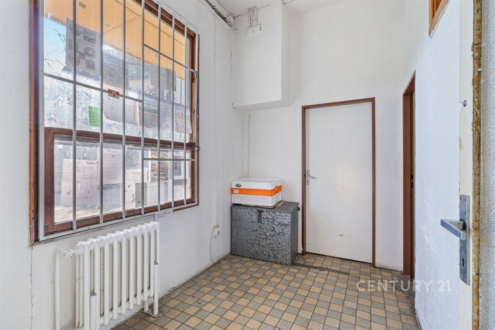 Pronájem komerčního prostoru 64 m² - foto 6