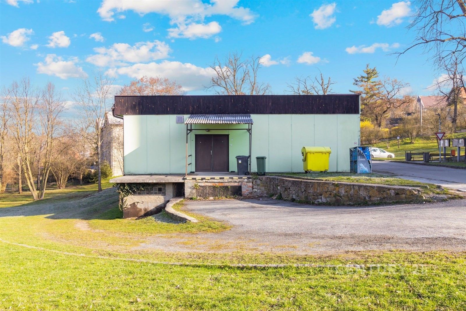 Pronájem komerčního prostoru 64 m² - foto 11