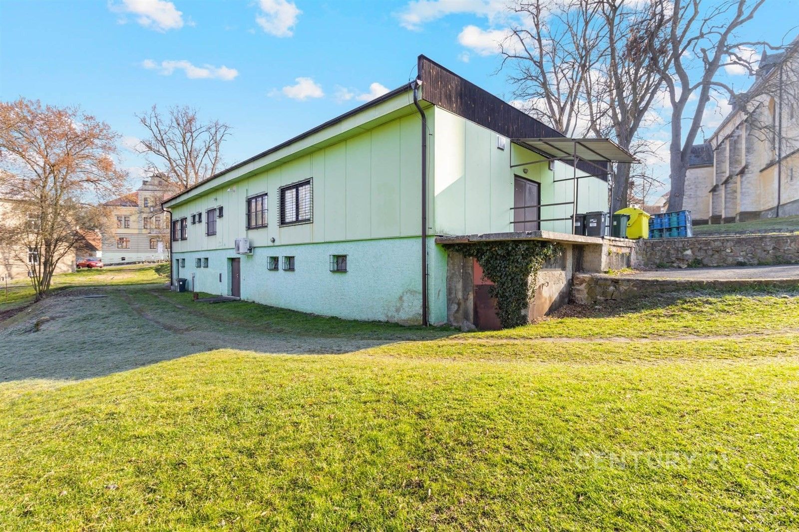 Pronájem komerčního prostoru 64 m² - foto 12
