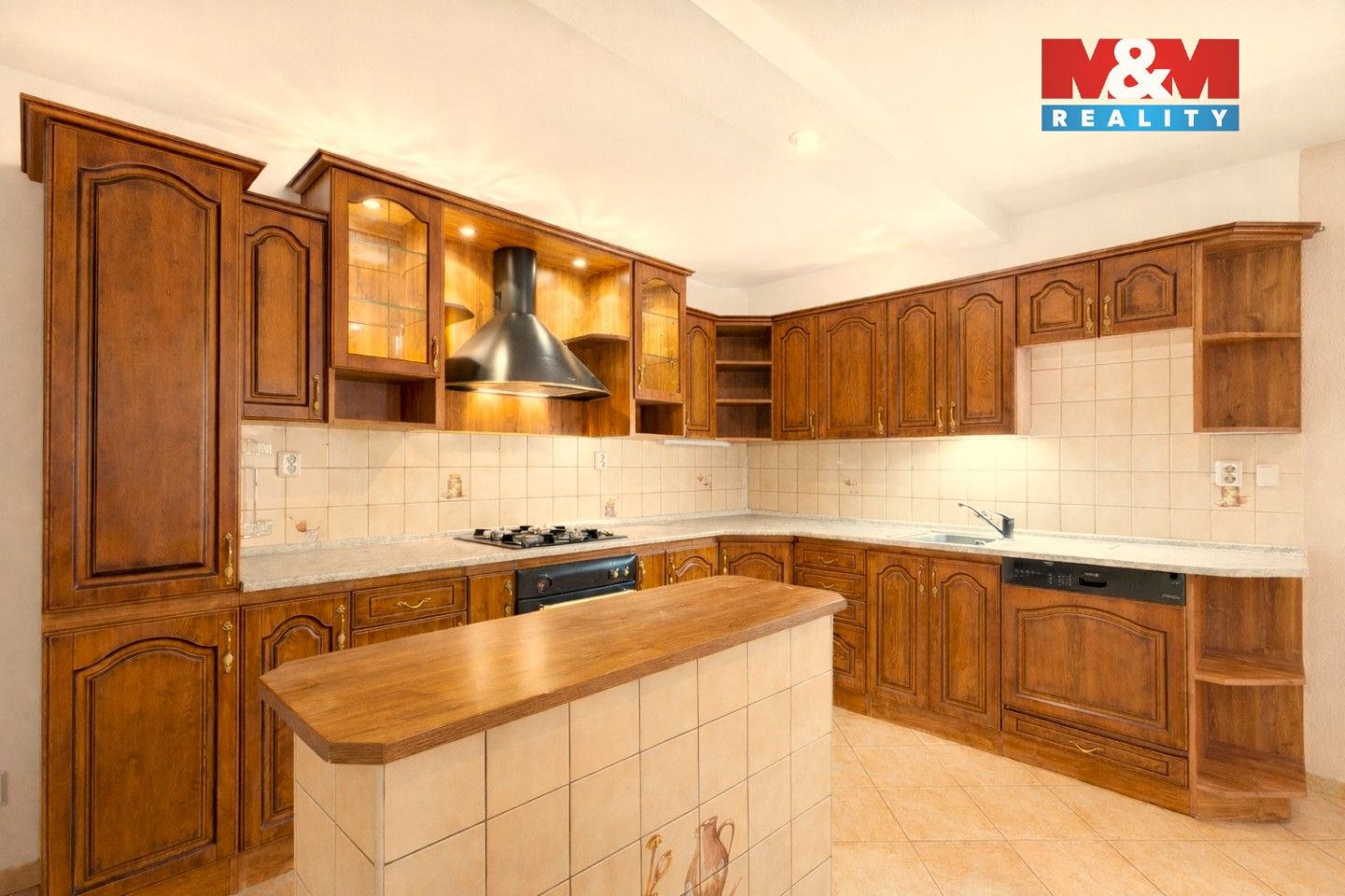 Prodej domu 280 m² - foto 2