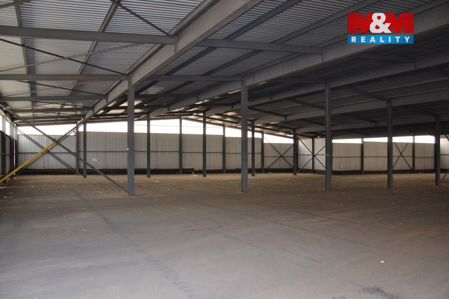 Pronájem komerčního prostoru 4000 m² - foto 6