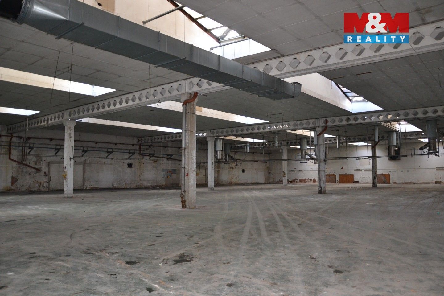 Pronájem komerčního prostoru 4000 m² - foto 11