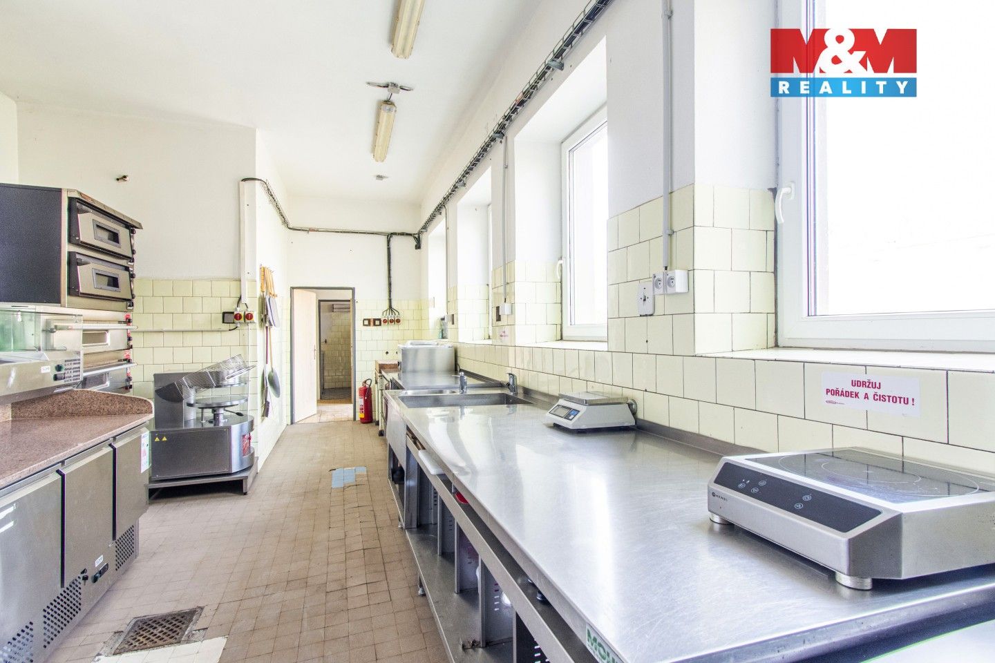 Prodej komerčního prostoru 360 m² - foto 17