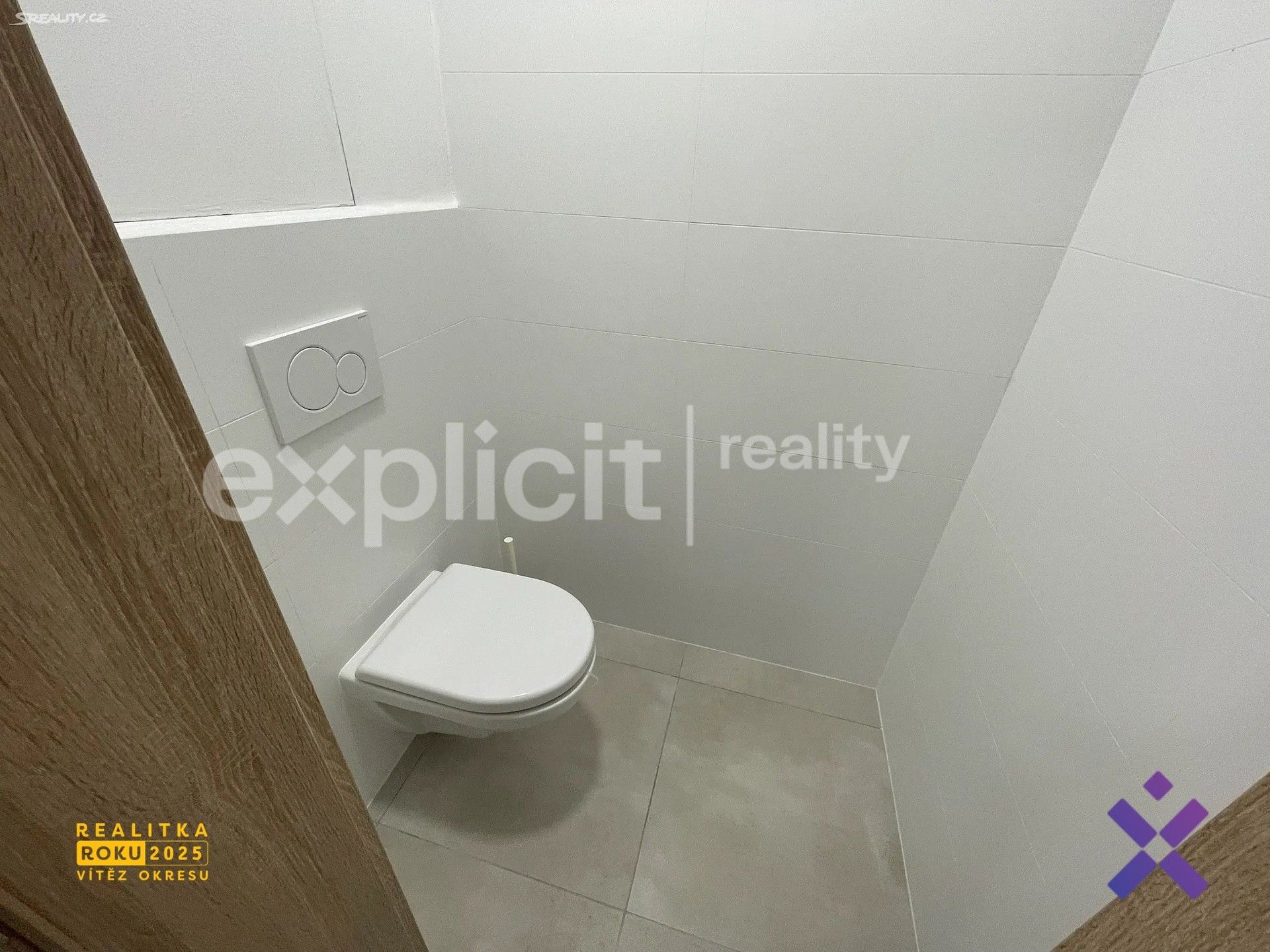 Pronájem bytu 1+kk 67 m² - foto 8