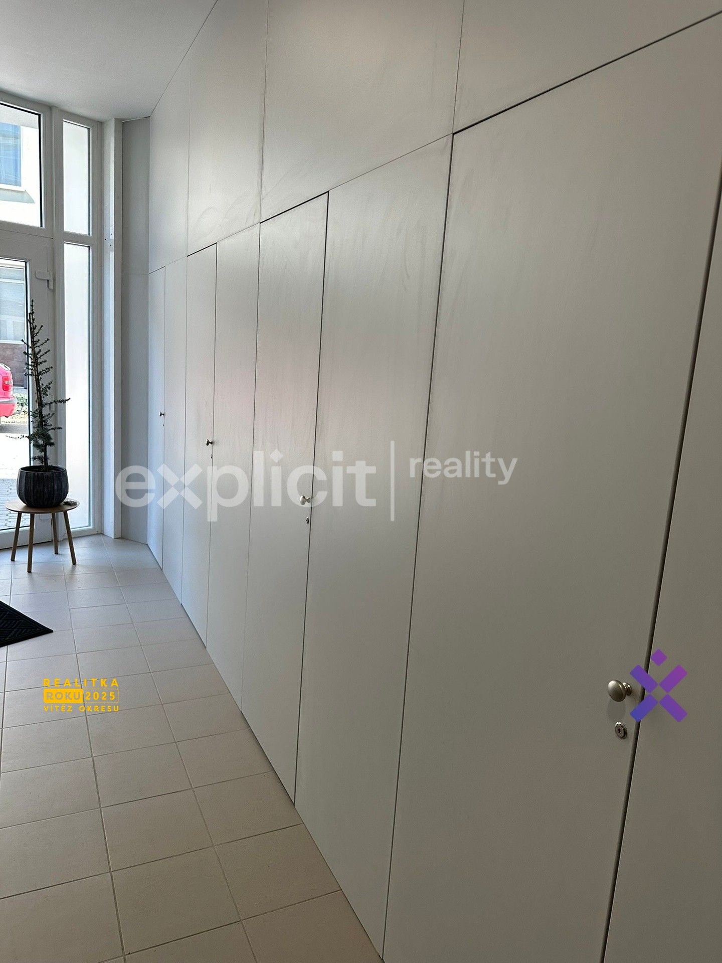 Pronájem bytu 1+kk 67 m² - foto 9
