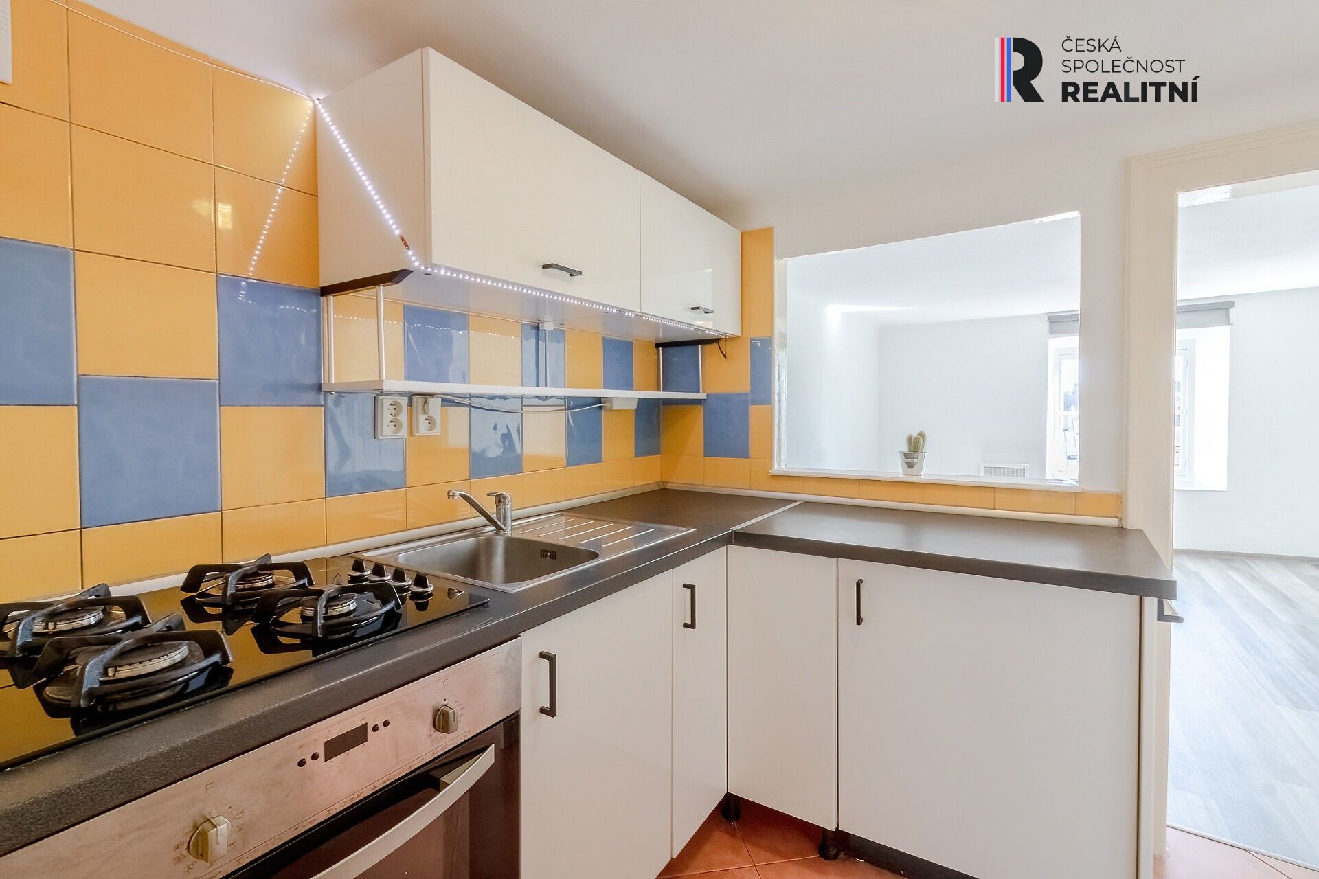 Prodej bytu 1+kk 24 m² - foto 1