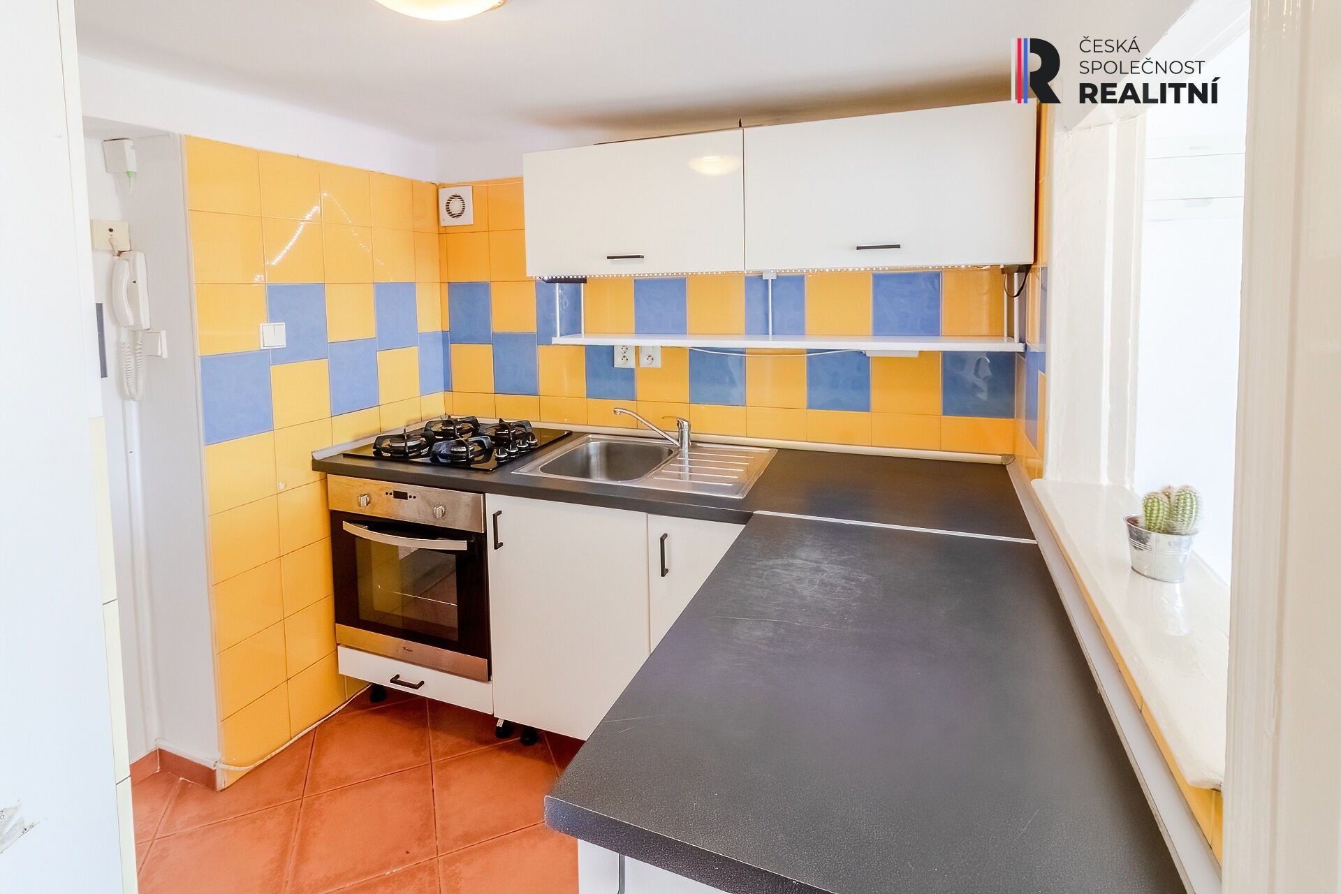 Prodej bytu 1+kk 24 m² - foto 2
