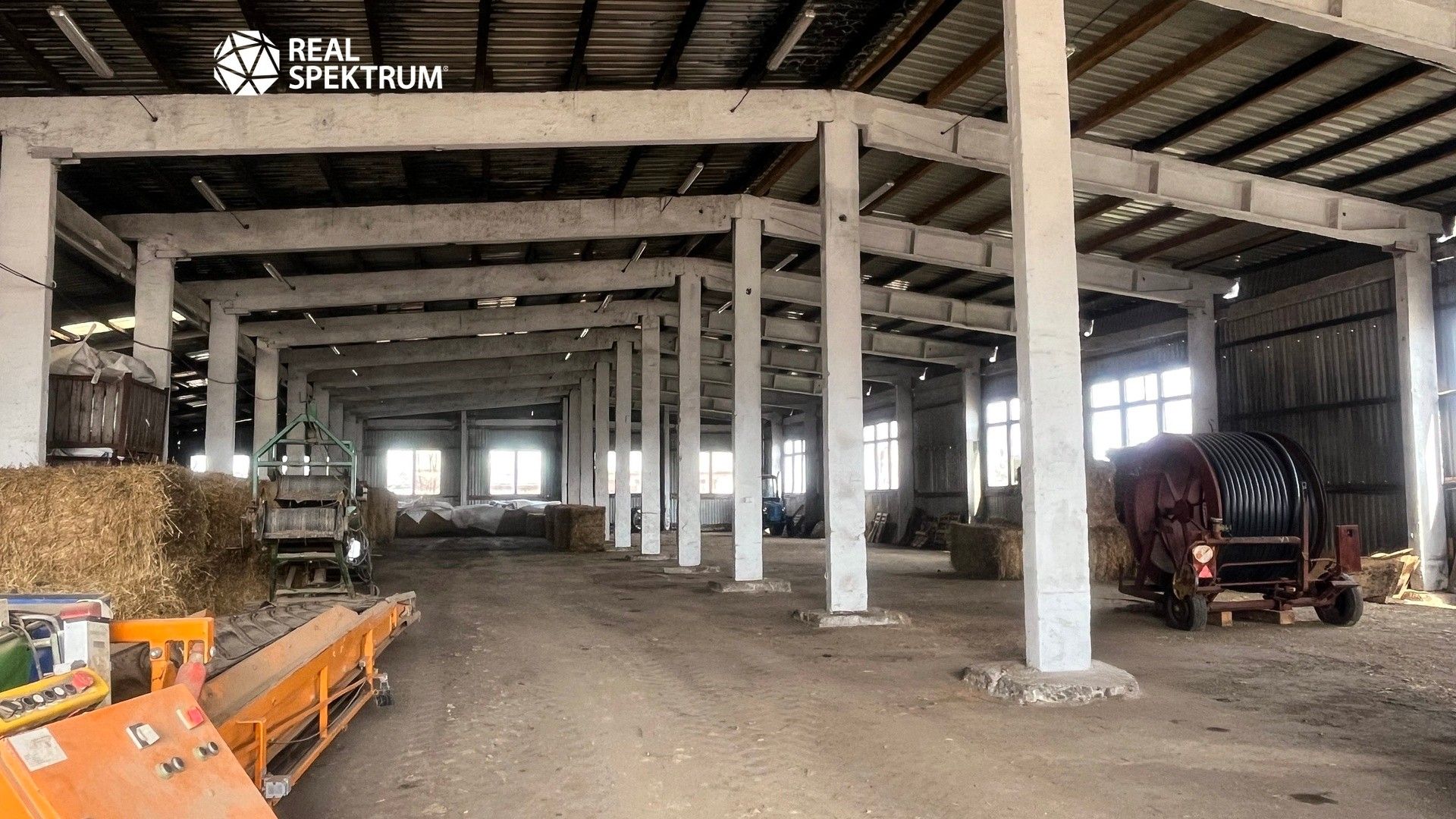 Prodej komerčního prostoru 5000 m² - foto 4