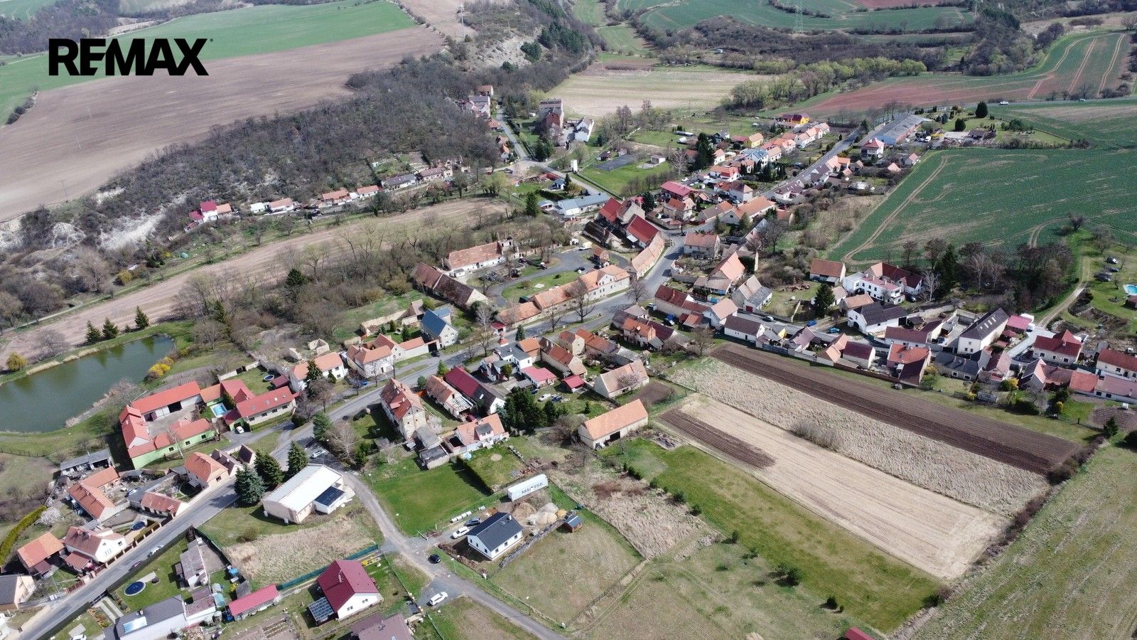 Prodej pozemku 993 m² - foto 6