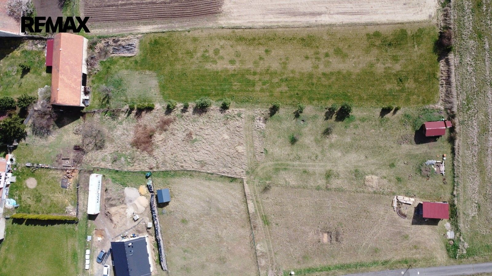 Prodej pozemku 993 m² - foto 2
