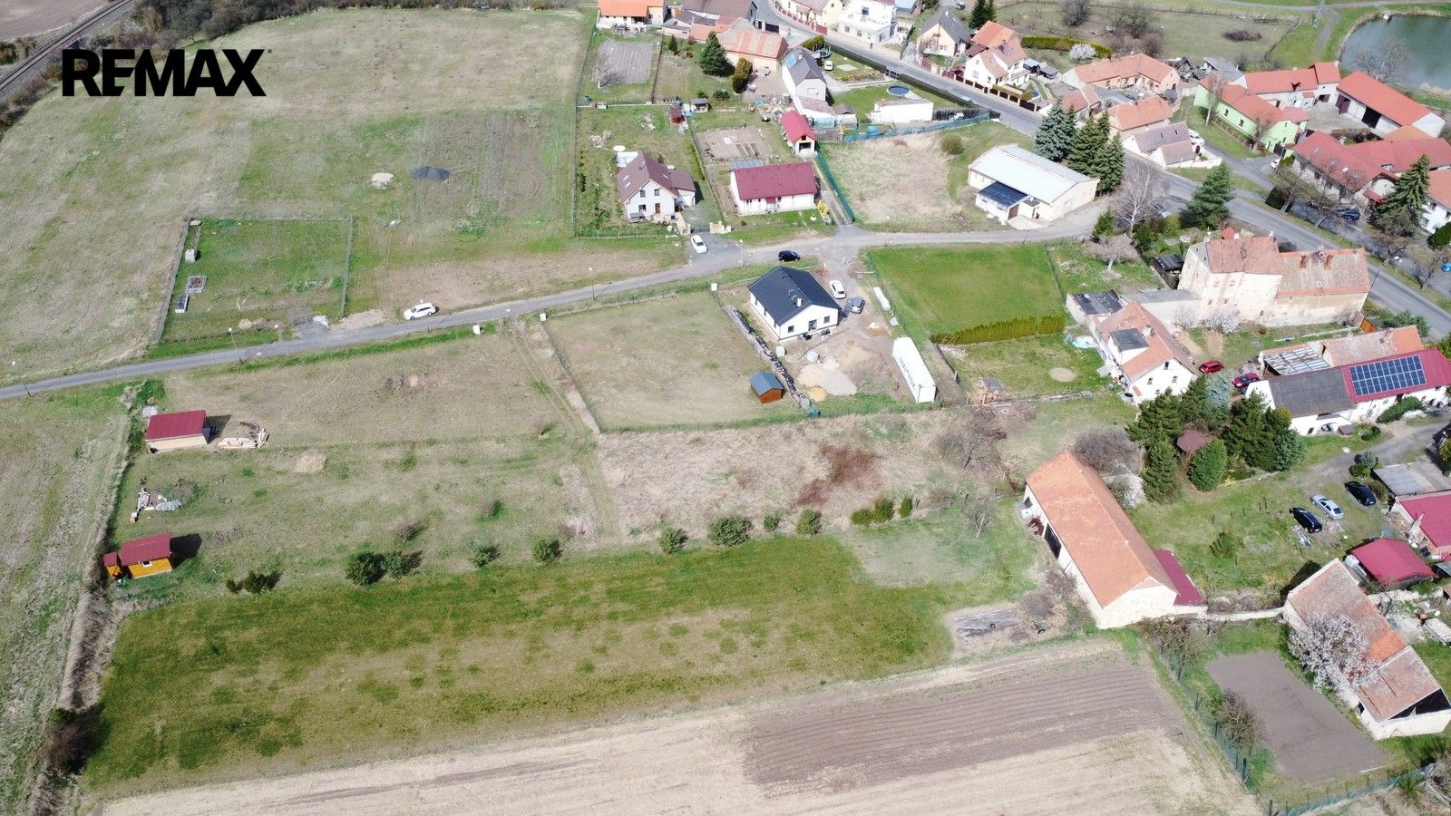 Prodej pozemku 993 m² - foto 5
