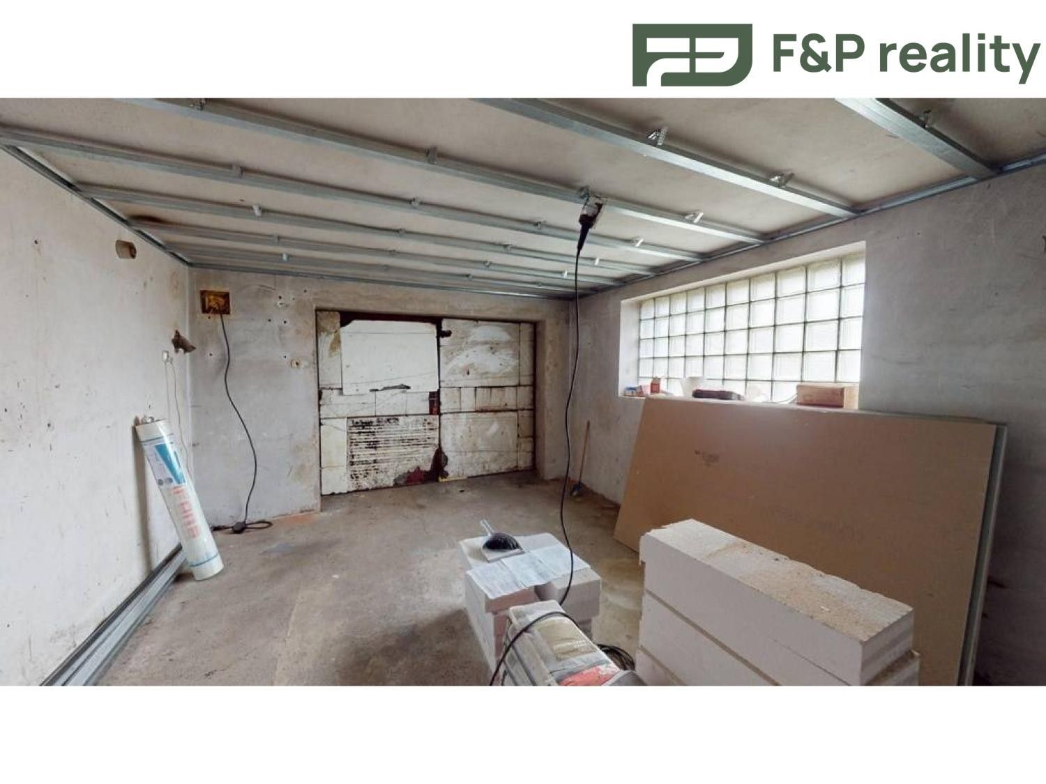 Prodej bytu 3+1 62 m² - foto 1