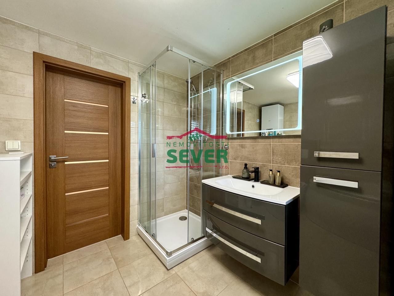 Prodej domu 220 m² - foto 12