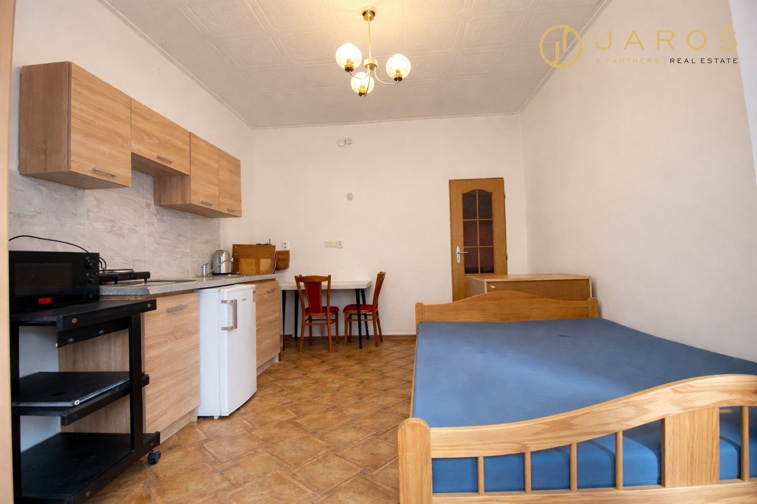 Pronájem bytu 1+kk 20 m² - foto 1