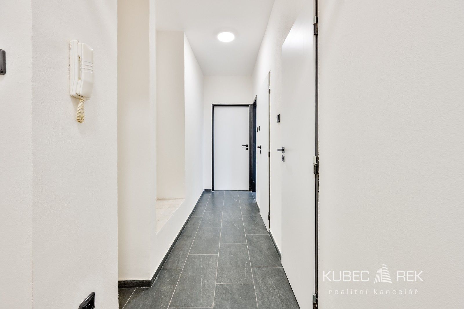Prodej bytu 2+1 50 m² - foto 10