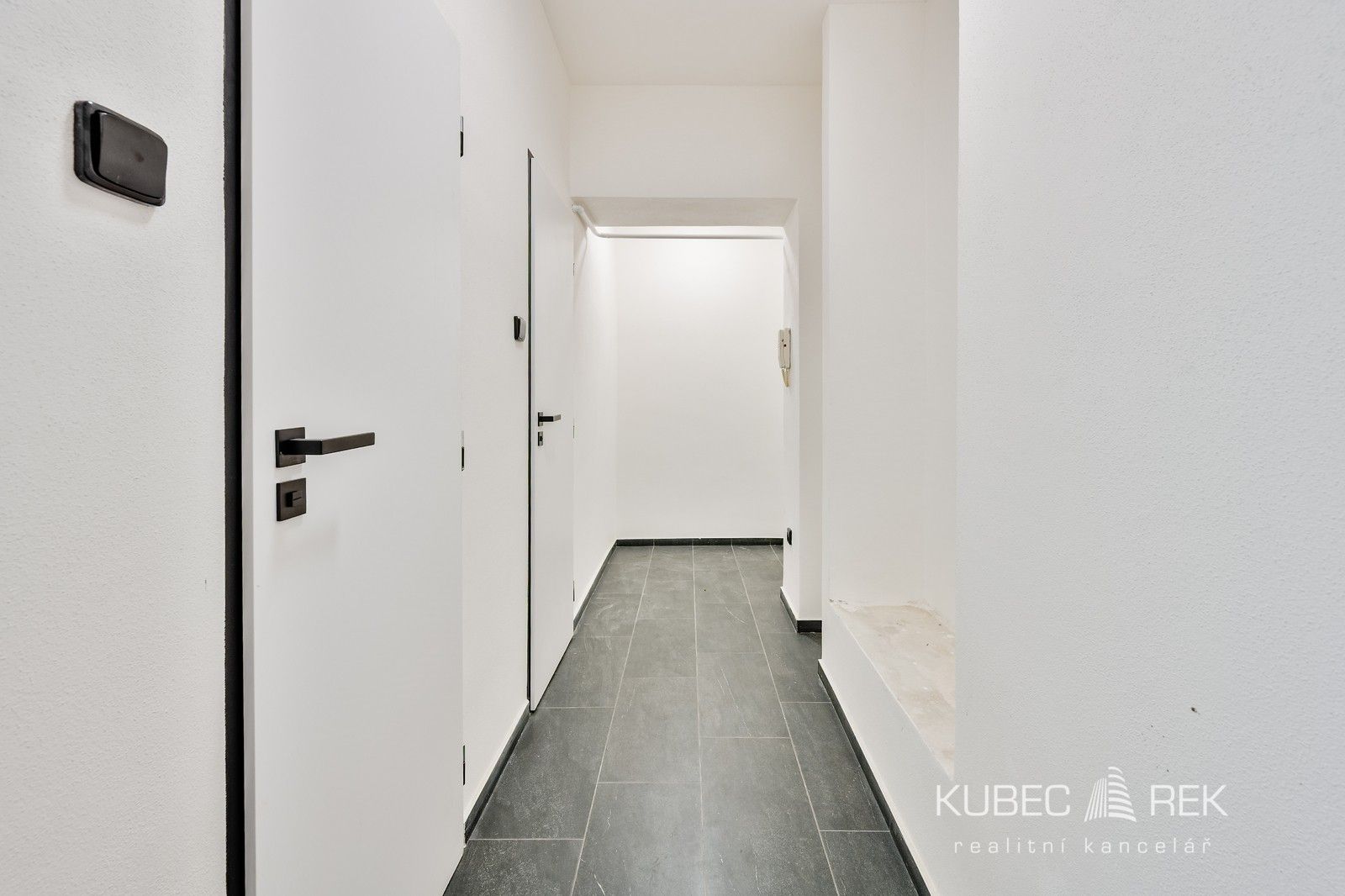 Prodej bytu 2+1 50 m² - foto 11