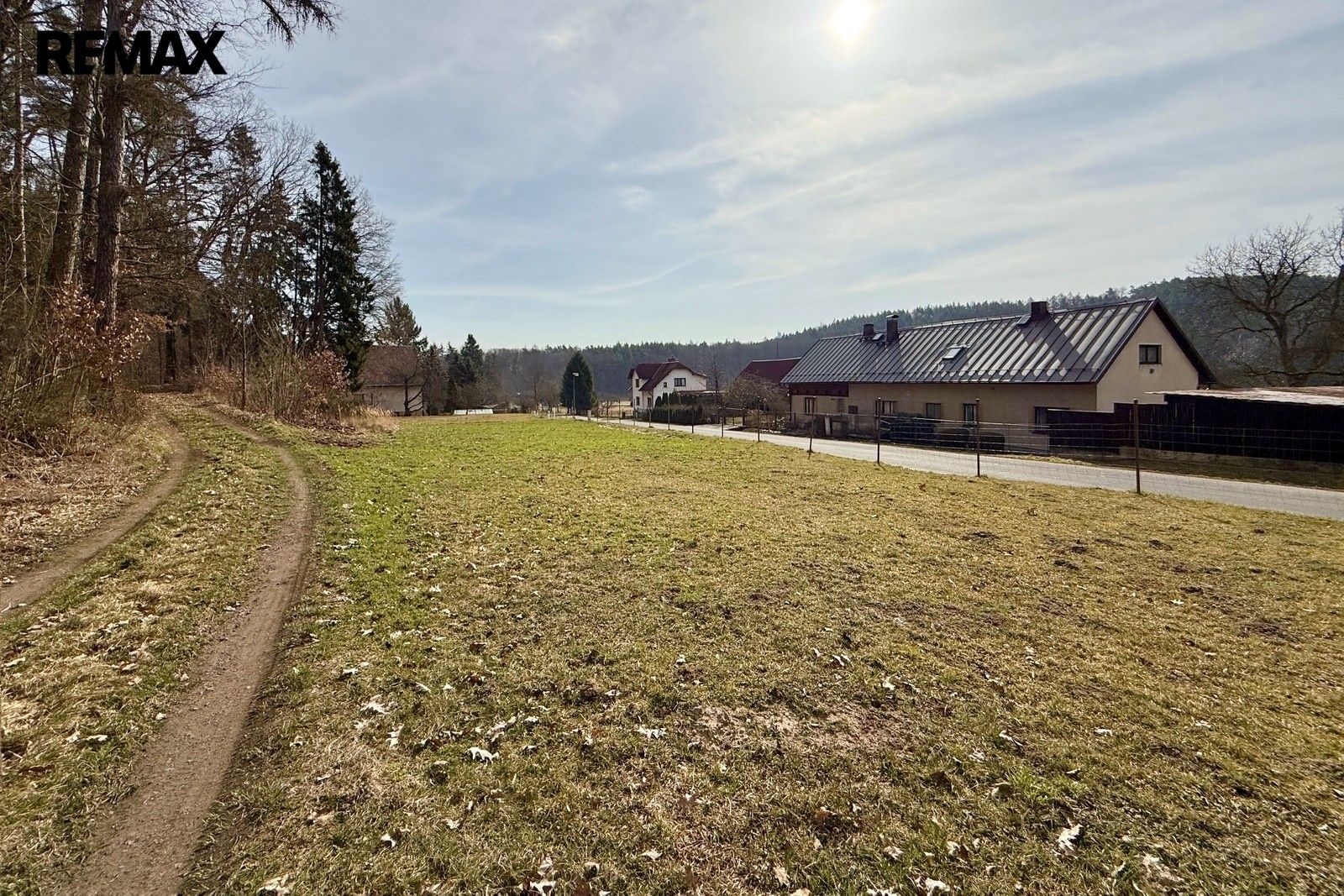 Prodej pozemku 1425 m² - foto 3
