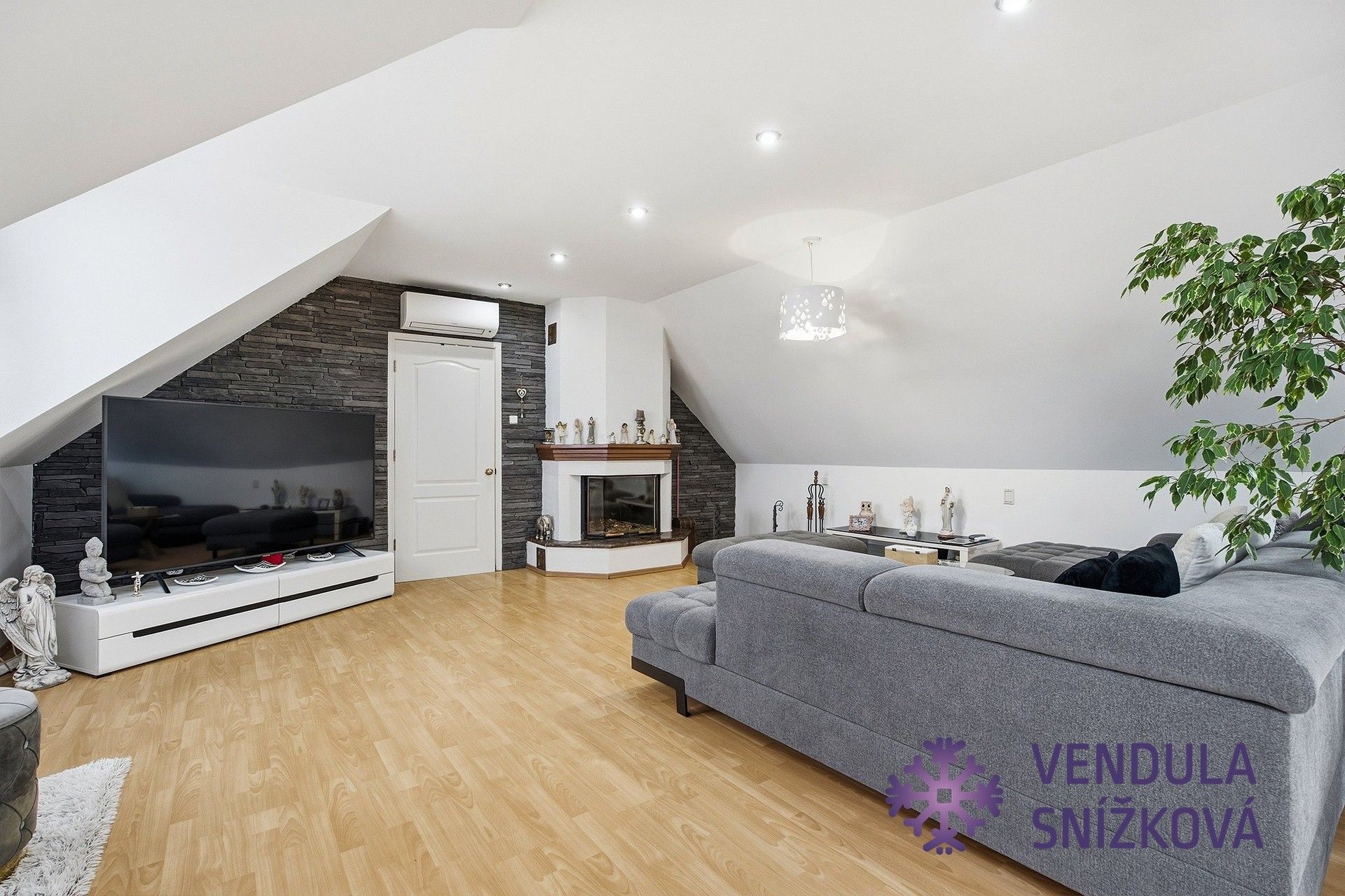 Prodej komerčního prostoru 533 m² - foto 3