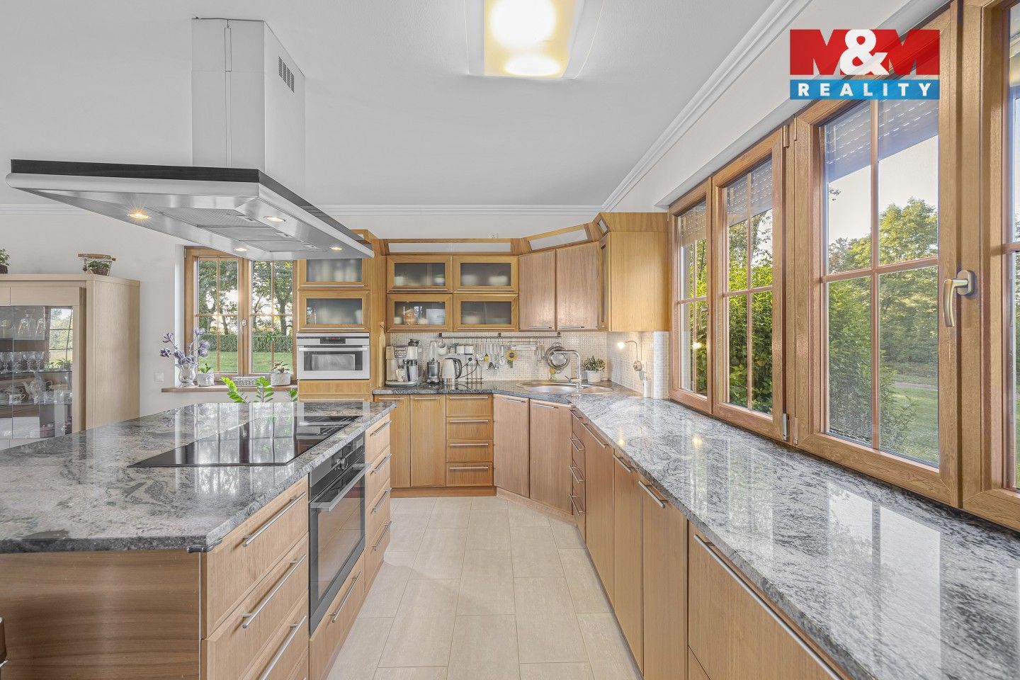 Prodej nemovitosti 360 m² - foto 3